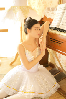 极品美女公寓阅读